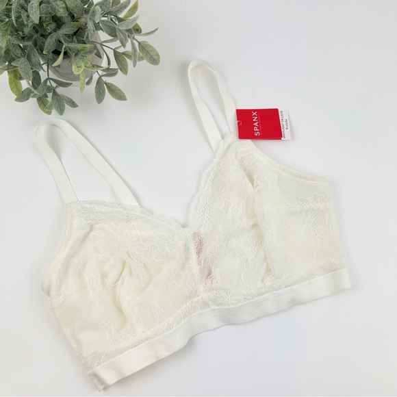 SPANX Plus Size Spotlight on Lace Bralette 10124P White Size 1X - Picture 1 of 4
